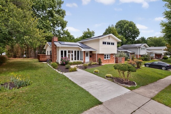 Photo - 2000 McAuliffe Dr