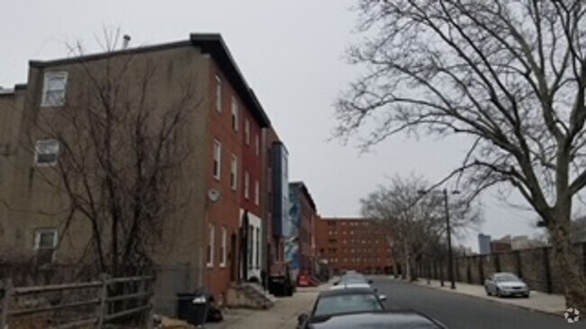 Building Photo - 2037 N College Ave Unit C Rental