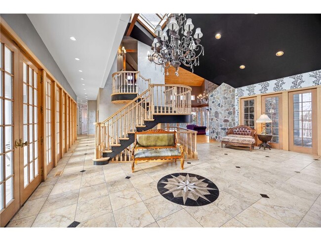 Photo - 1560 Bluff Creek Dr