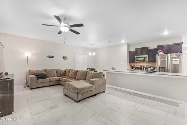 Photo - 709 Cedarwood Ave