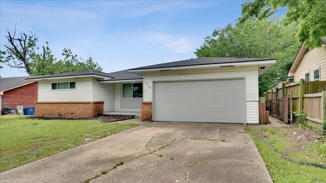 Photo - Beautiful 3 bedroom / 2 bath