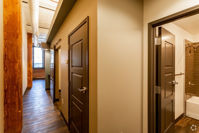 1 habitación, 1 baño - 644 pies cuadrados - Spaghetti Works Apartments