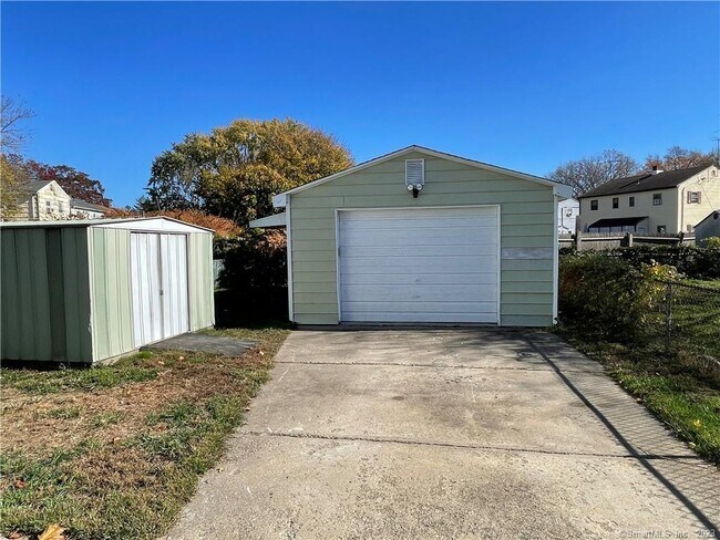 Photo - 213 Larkin Ct