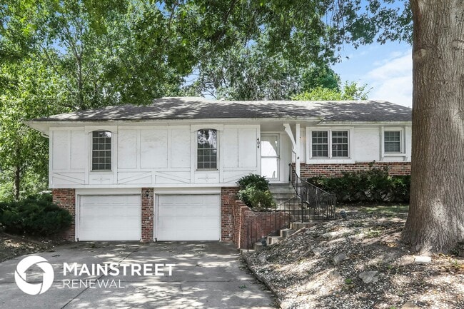 Building Photo - 404 Meadow Ln