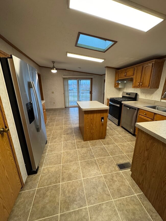 Building Photo - W2506 Woodland Rd