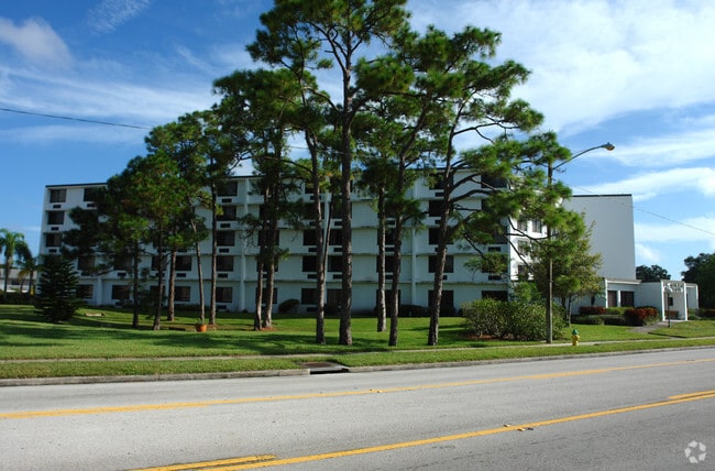 Photo - St. Giles Manor