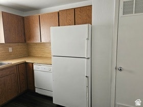 215 N 400 W
