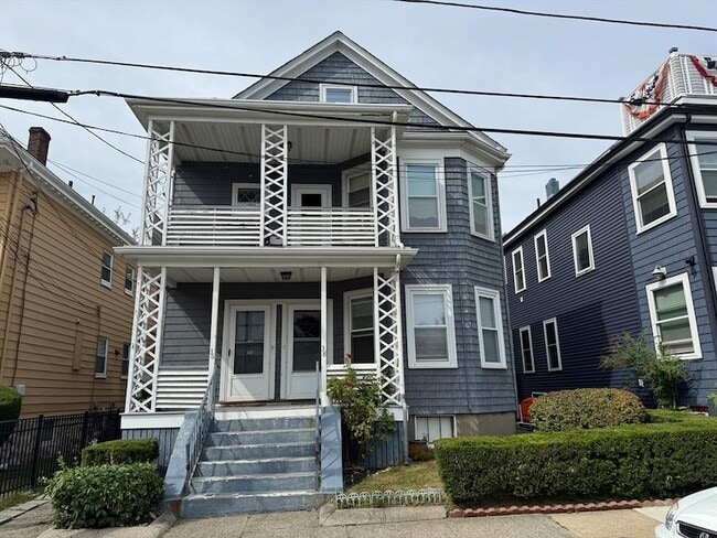 Photo - 38 Hawthorn Ave Unit 1