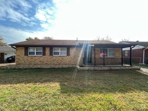 Building Photo - 4615 Lawrence Rd Rental