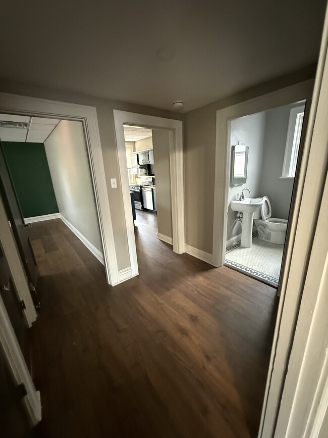 Photo - 5200 Devonshire Ave Unit 2F