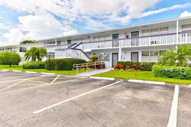 83 Oakridge G 83 Deerfield Beach Fl 33442 Unit 83 Apartment For Rent In Deerfield Beach Fl Forrent Com
