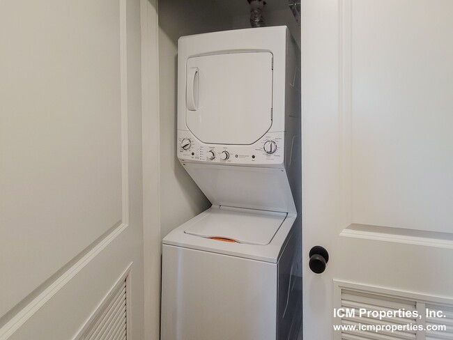 Photo - 2228 N Bissell St Unit 2237