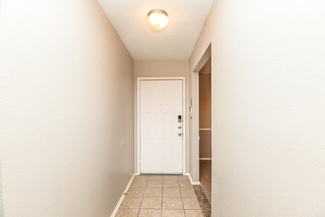 Photo - 7320 Ridge Rd W