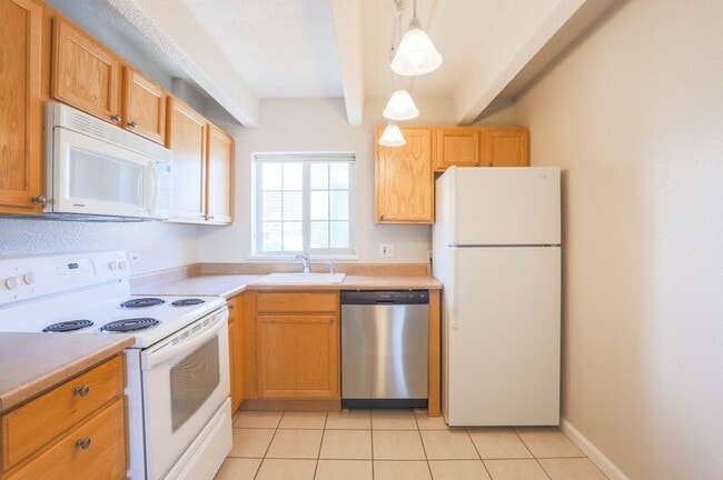 Photo - 50 N Clarkson St Unit #302