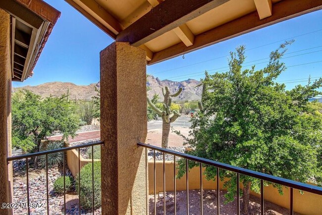 Building Photo - 6651 N Campbell Ave Unit 281