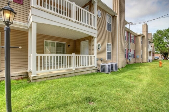 Photo - Fairlawn Village