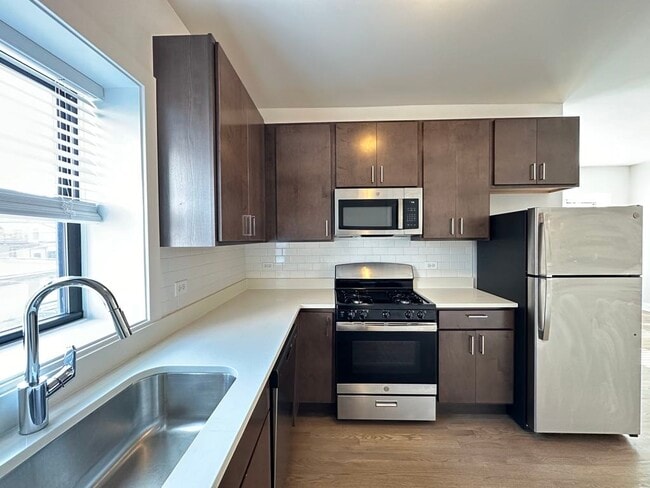 Photo - 3409 W Fullerton Ave Unit B3