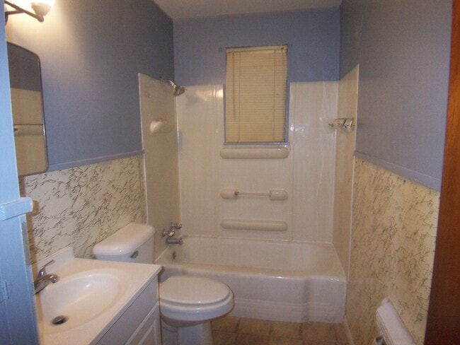 Photo - 3226 Olcutt St
