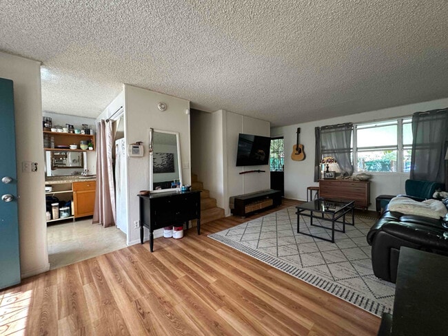 Photo - 85-136-136 Ala Walua St