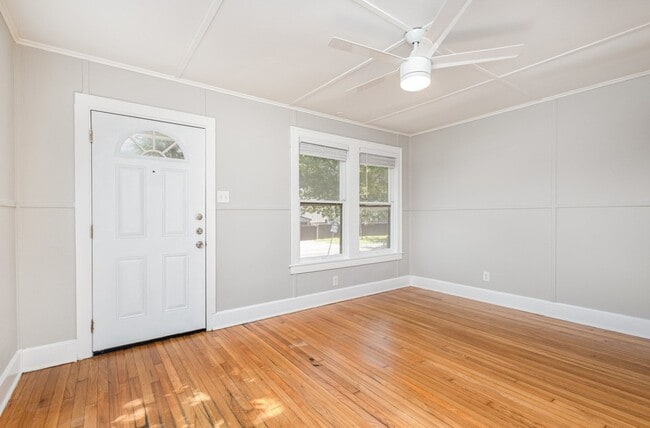 Photo - 2112 McMillan Ave Unit A