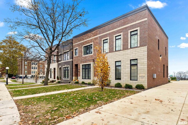 Photo - 824 W Moss Ave Unidad 3