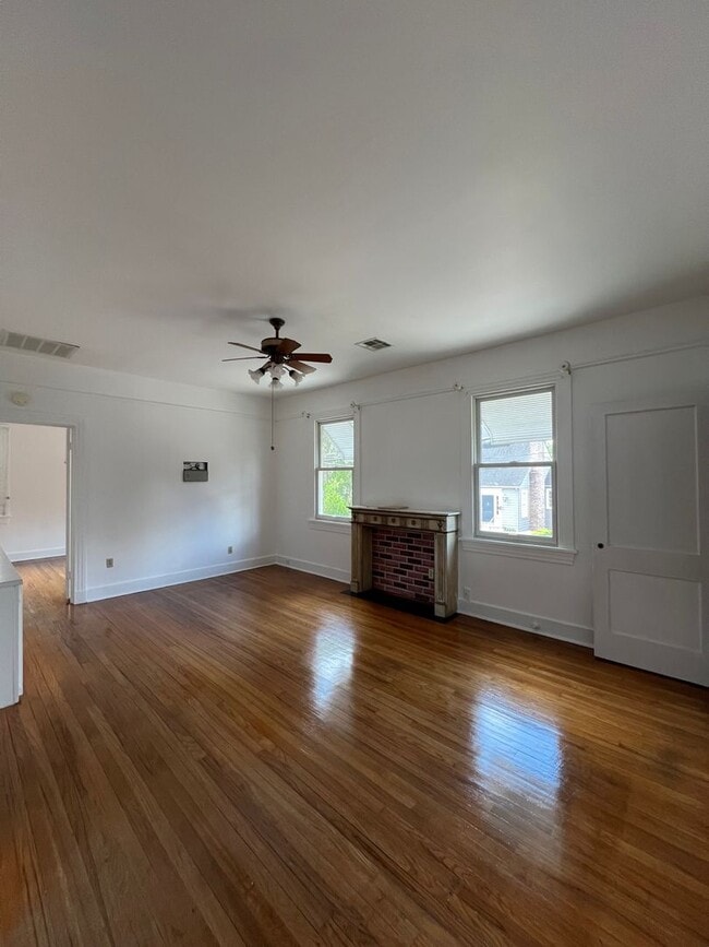 Photo - Newly Renovated 3 Bed, 2 Bath Near Campus Unit E - Rear