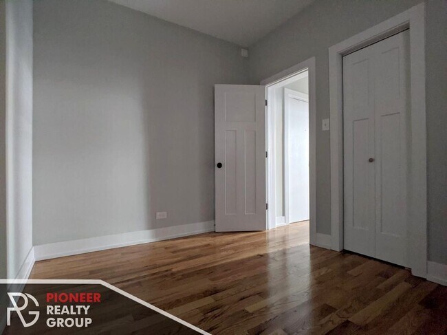 511 W Melrose St Unit 103