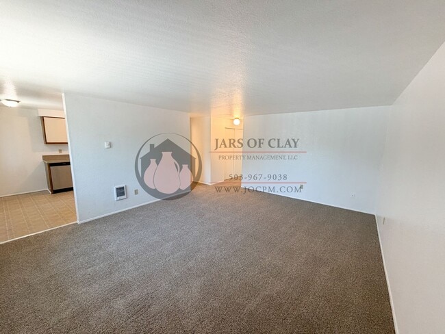 Photo - Upstairs Two Bedroom Apartment in Keizer Unit 3938