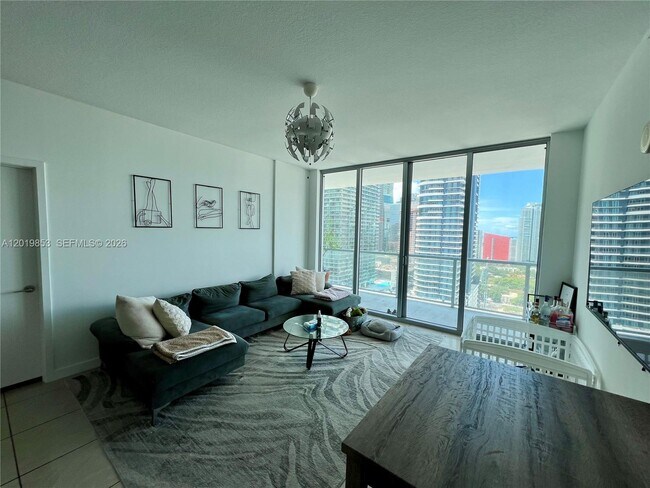 Photo - 79 SW 12th St Unit 2903-S