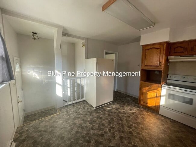 Photo - 960 Homer Ave