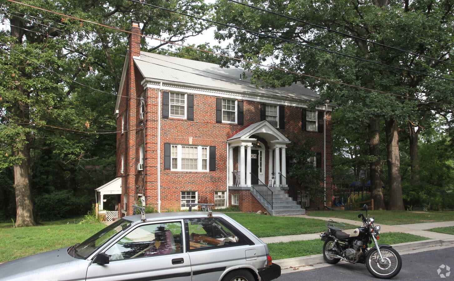 Parkway Garden Apartments - Parkway Garden Apartments