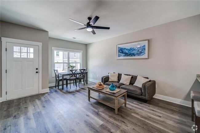 Building Photo - 161 Towne Villas Dr Rental