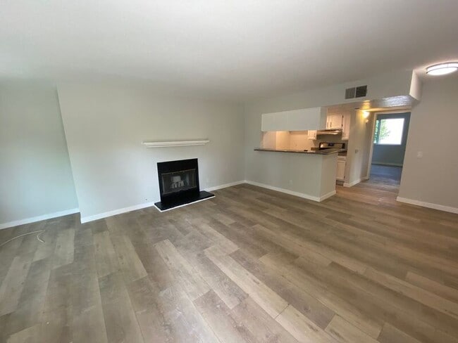 Photo - 8603 Fenwick St