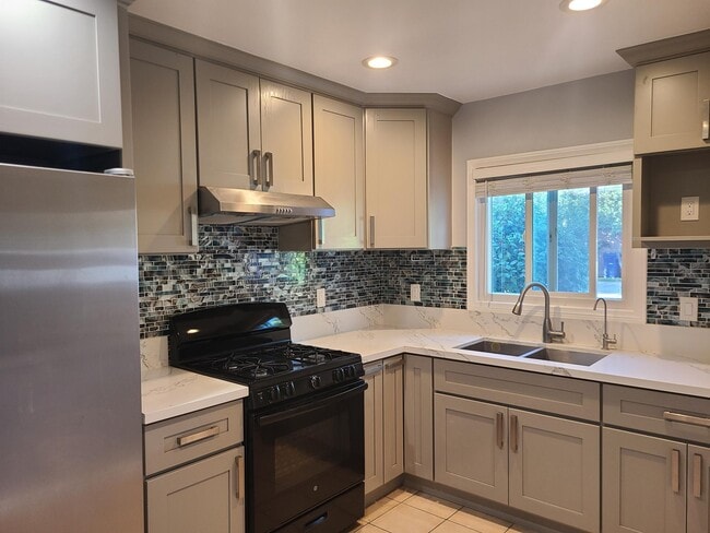 Photo - 1720 S Baldwin Ave