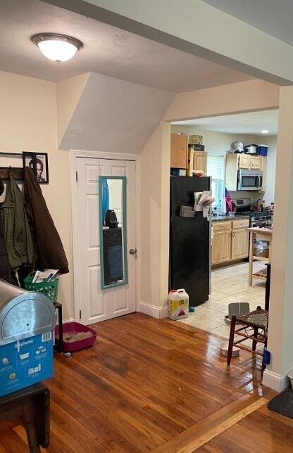 Photo - 142 Lincoln St Apartment Unit 1