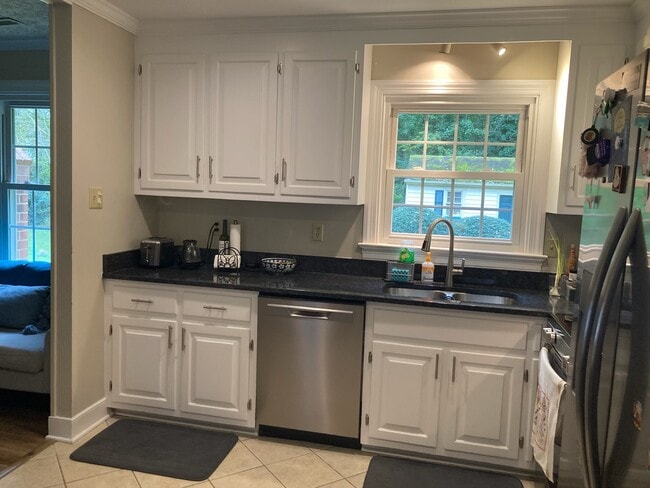 Photo - 7405 Glastonburg Dr
