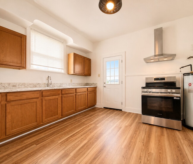 Photo - 3535 Louisiana Ave Pkwy