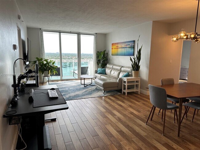 Photo - 3001 S Ocean Dr Unit 1429