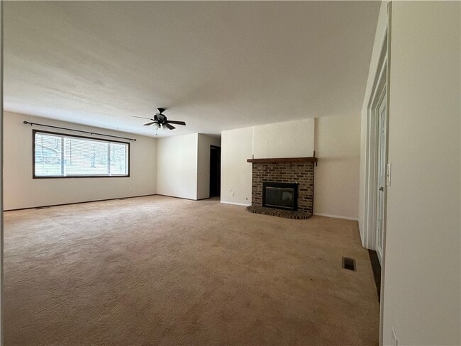 Photo - 9108 Bluff Dr