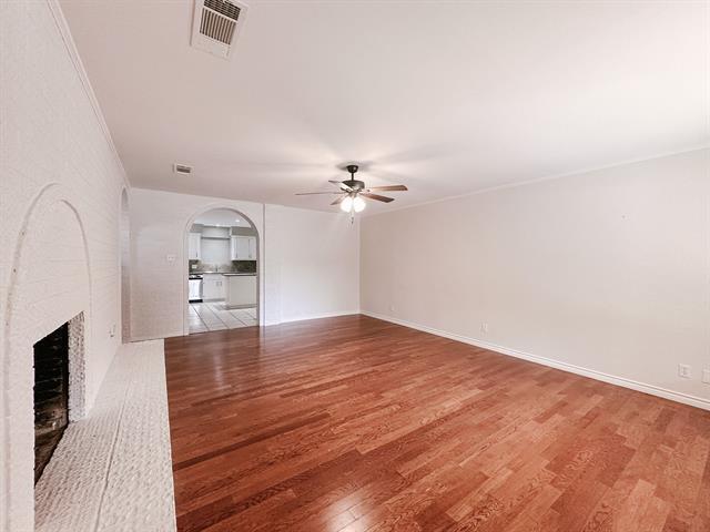 Photo - 6616 Crooked Ln