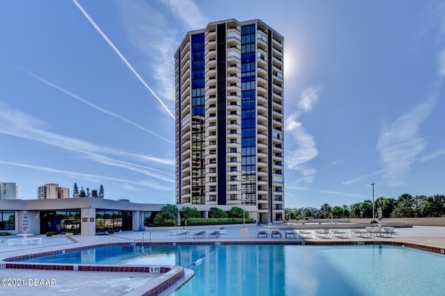 Building Photo - 1 Oceans W Blvd Rental