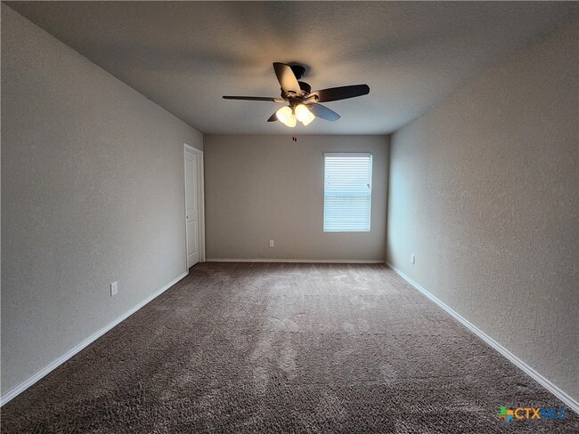 Photo - 522 Blue Stem Rd