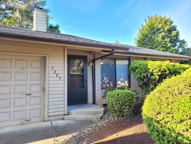 Building Photo - 5085 Kaufman Loop SE