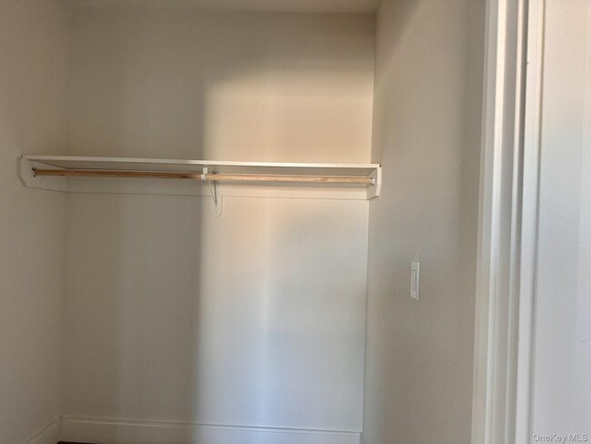 Photo - 362 W Merrick Rd Unit 206