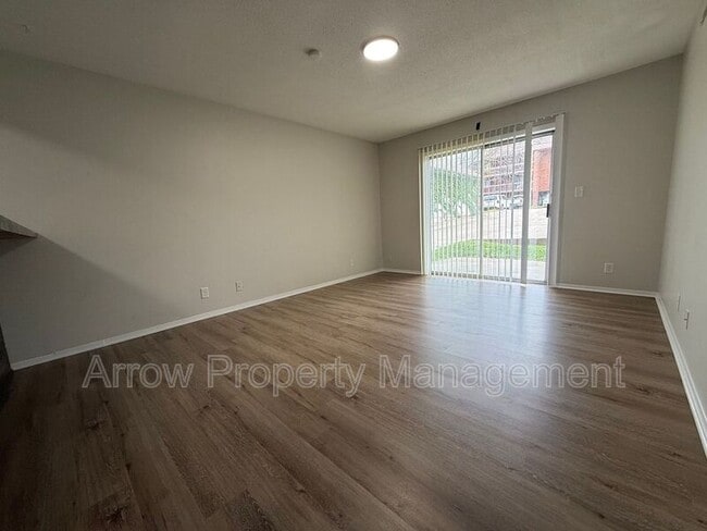 Photo - 649 S 18th St