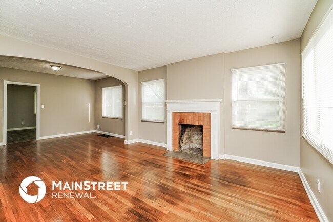 Photo - 821 S Harris Ave