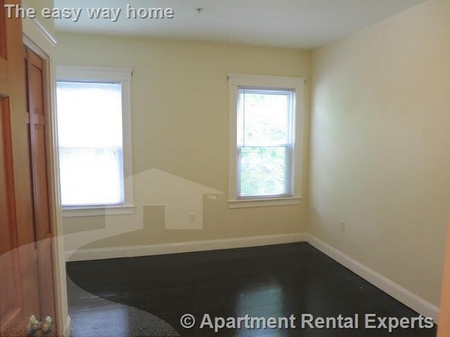 Photo - 6 Giles Park Unit #2