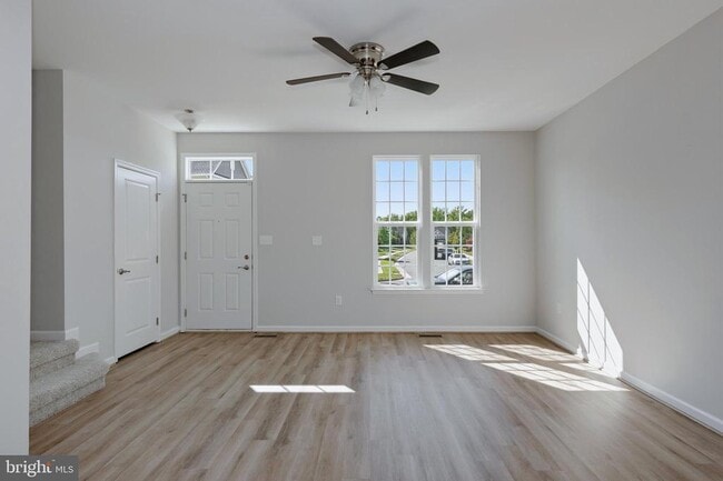 Photo - 8647 Rosecrans Ln