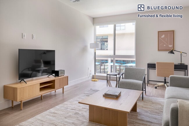 Photo - 2280 W El Camino Real Unidad SI FL2-ID1713