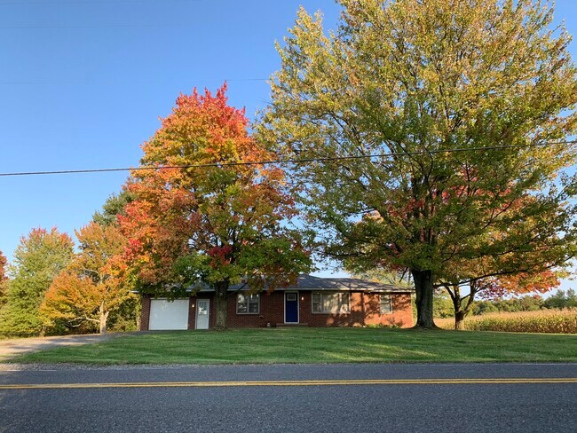 Photo - 12090 Marlboro Ave NE